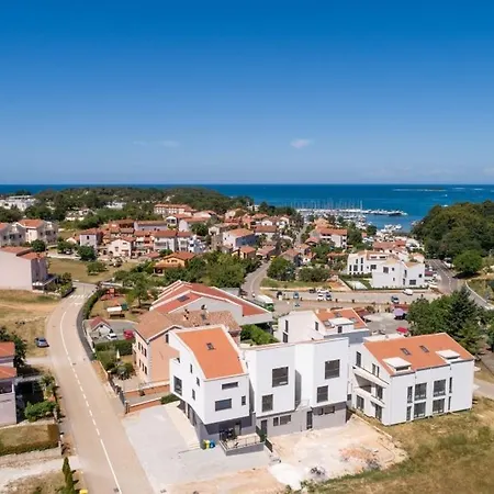 Holiday House M Funtana